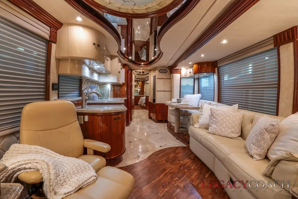 2005 Prevost Liberty Elegant Lady H3-45 – Double Slide