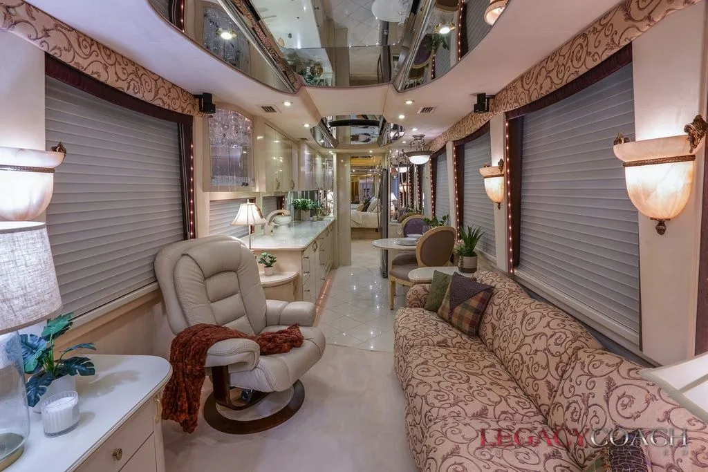 2001 Prevost Country Coach XLII - Non-Slide