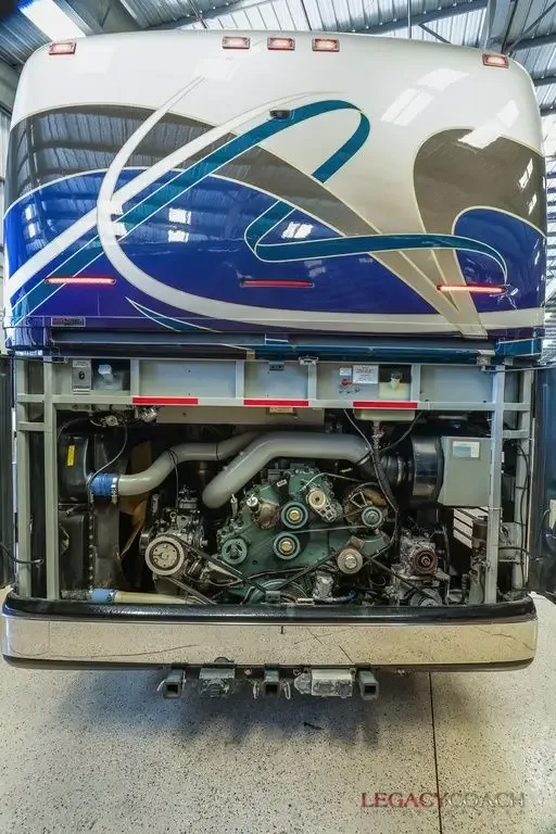 2002 Country Coach XLII – Double Slide