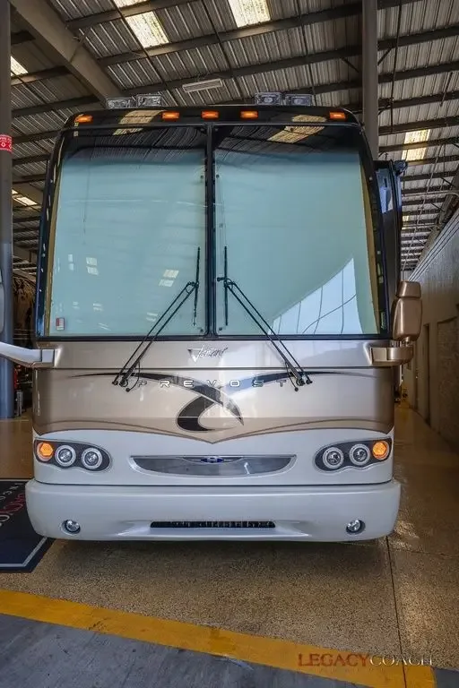 2007 Featherlite H3-45 interior - photo 3 of 40