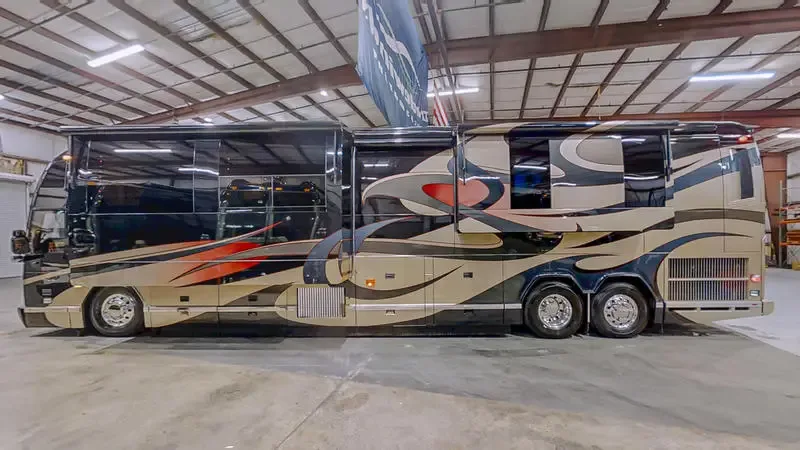 2008 Featherlite H3-45 – Double Slide