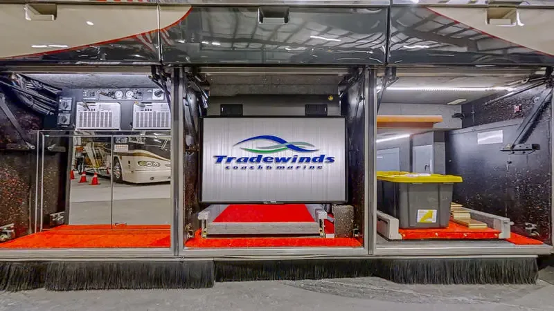 2008 Featherlite H3-45 – Double Slide