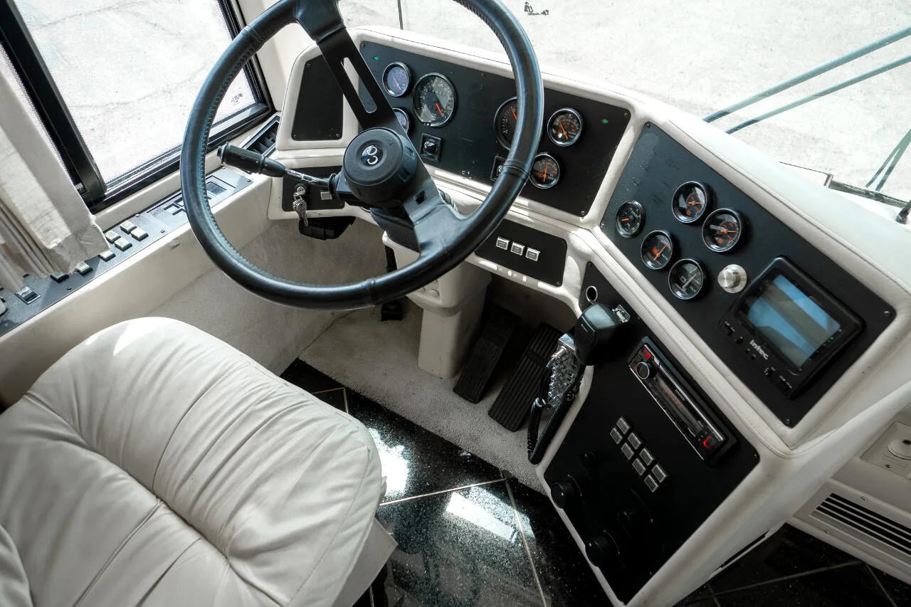 1996 Prevost Country Coach 40 XL