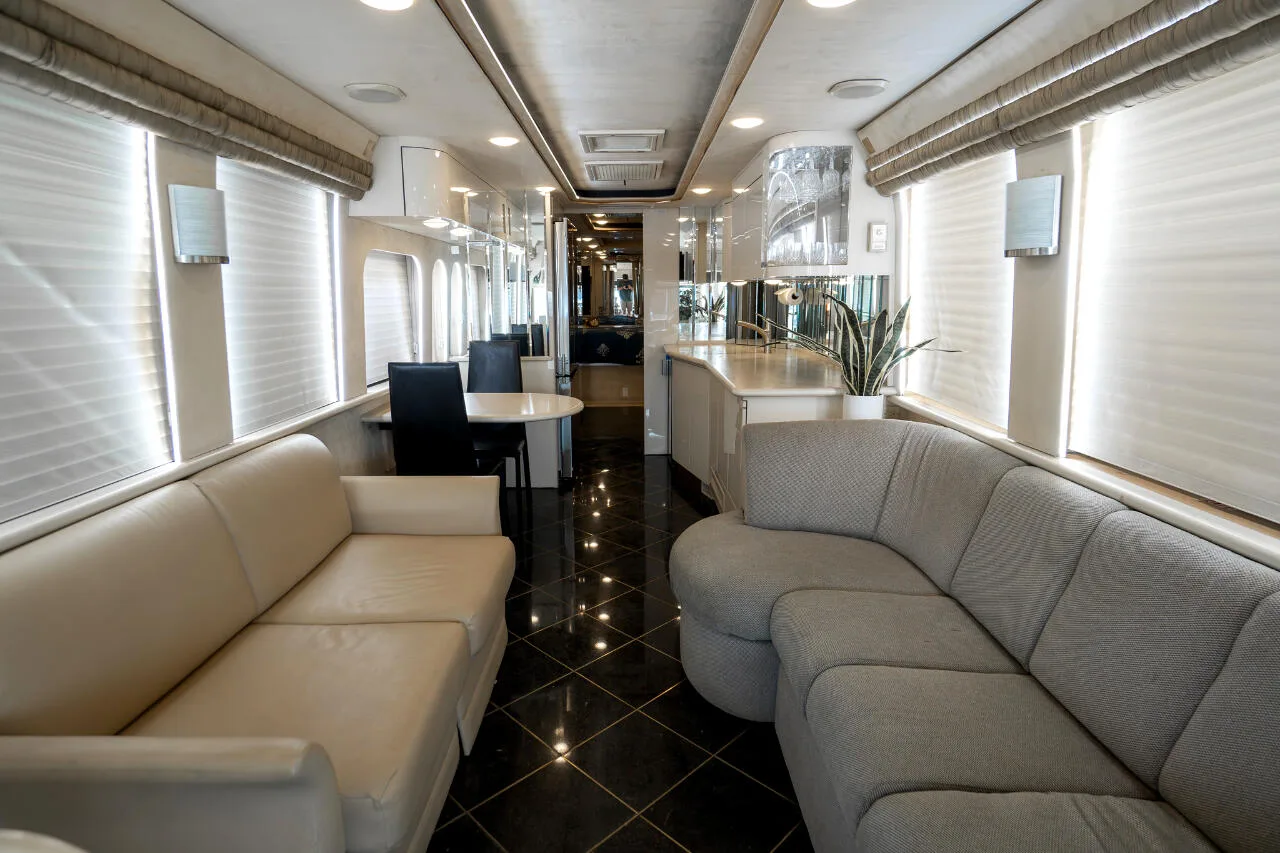 1996 Prevost Country Coach 40 XL