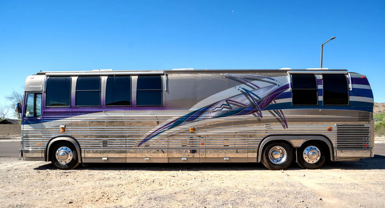 1997 Country Coach XL 40