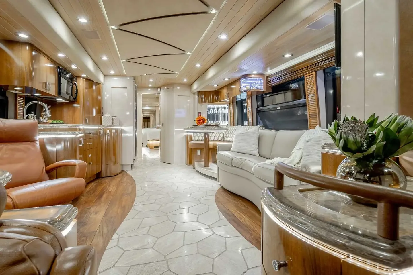 2009 Marathon H3-45 Double Slide