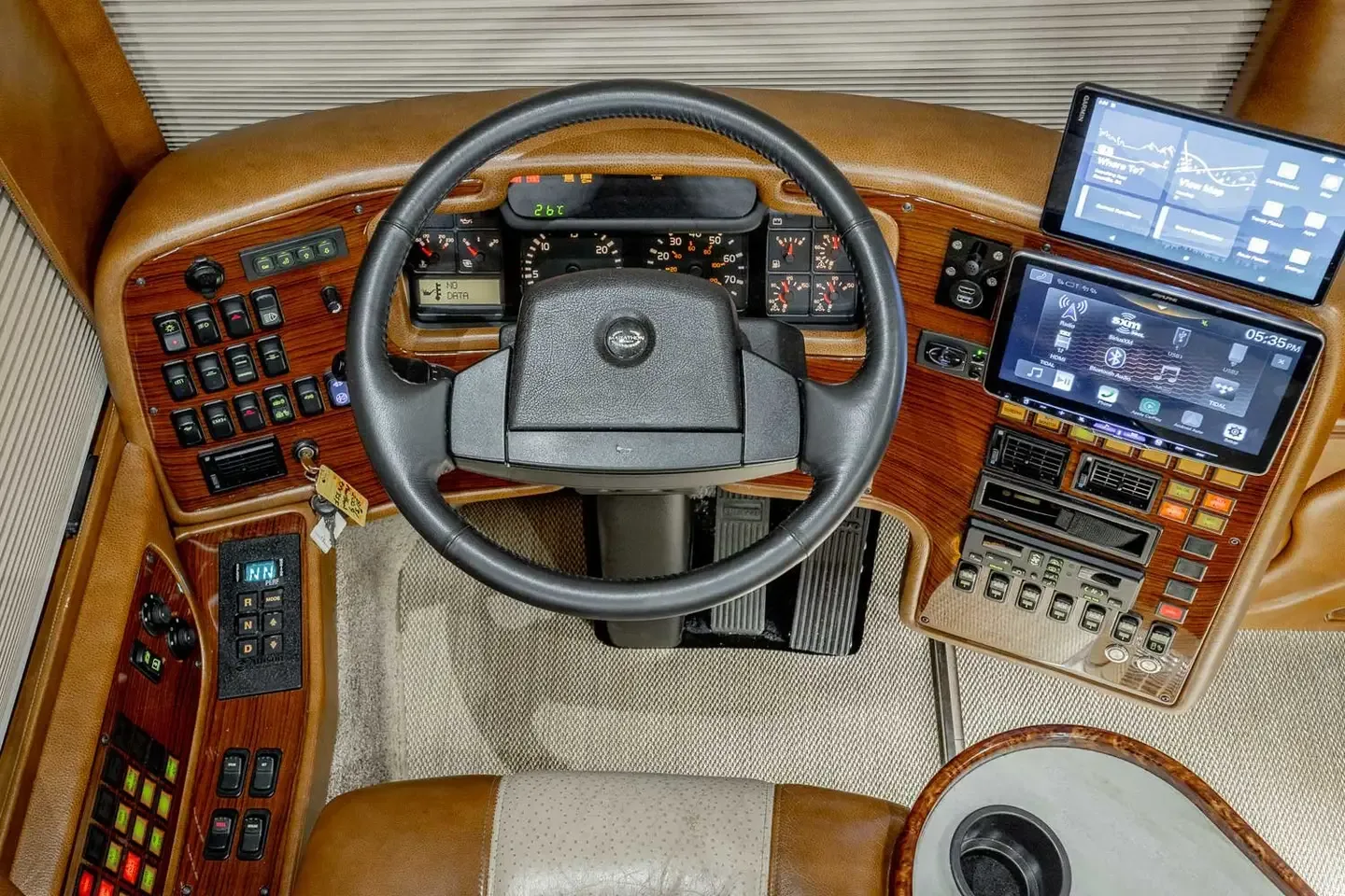 2009 Marathon H3-45 Double Slide