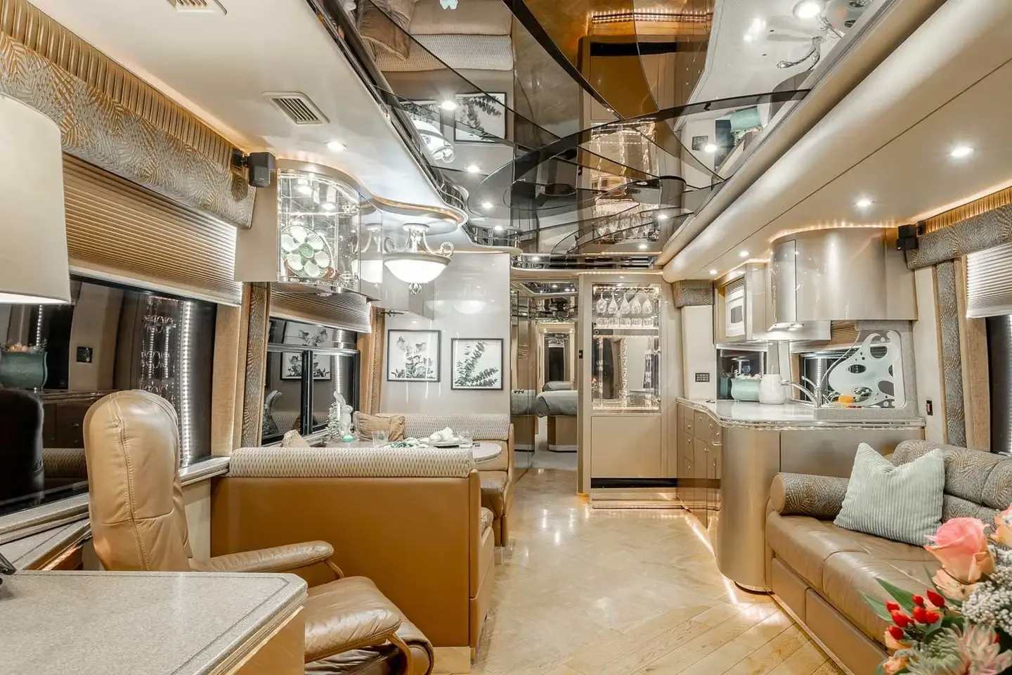 2007 Featherlite H3-45