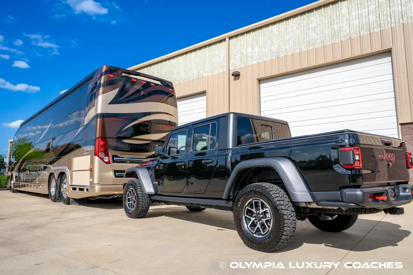 2019 Marathon H3-45 Double Slide