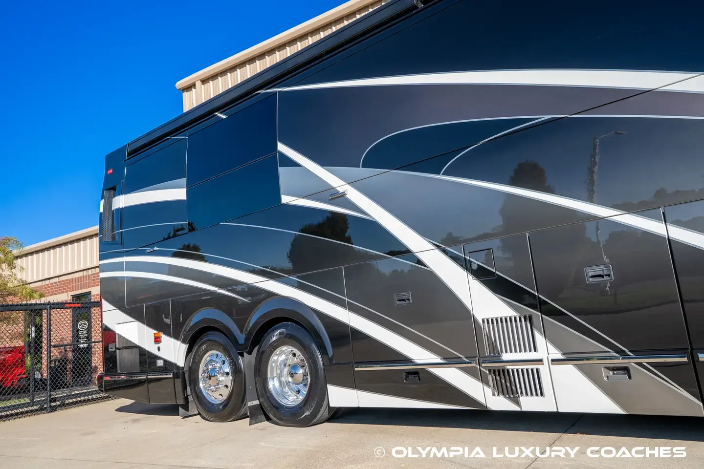 2021 Emerald H3-45 Double Slide