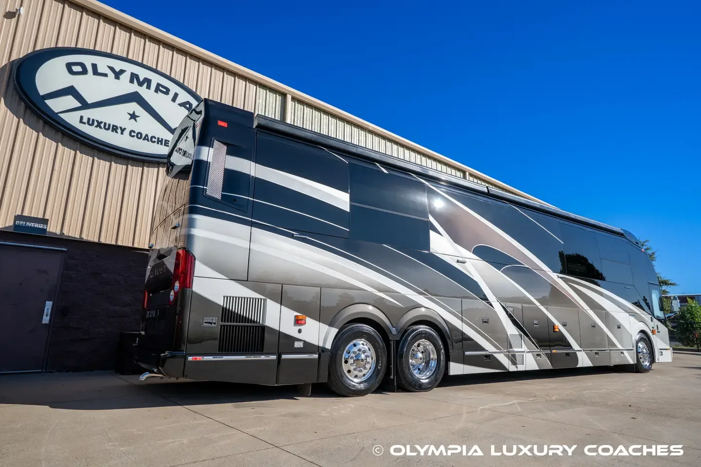 2021 Emerald H3-45 Double Slide