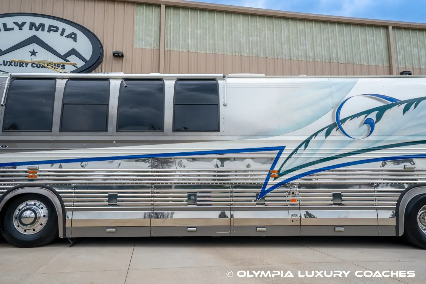 1997 Country Coach XL : Non-Slide