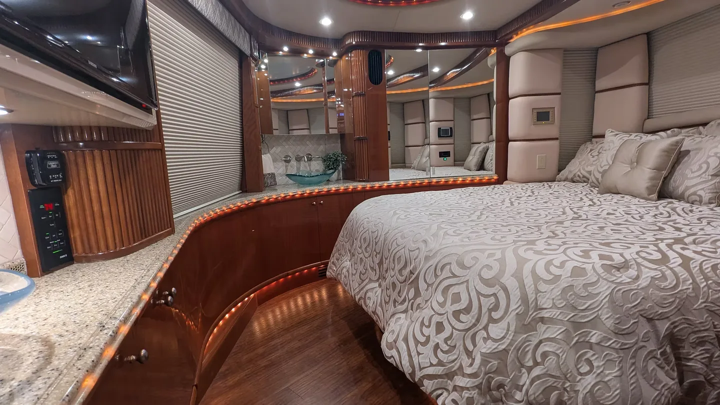 2006 Liberty H3-45 – Double Slide