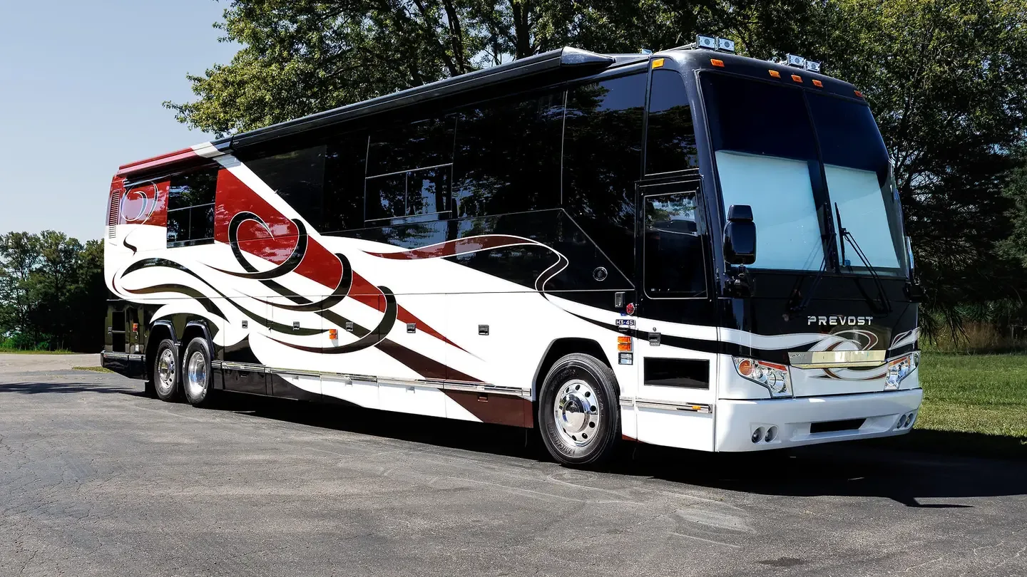 2008 Featherlite H3-45 – Double Slide