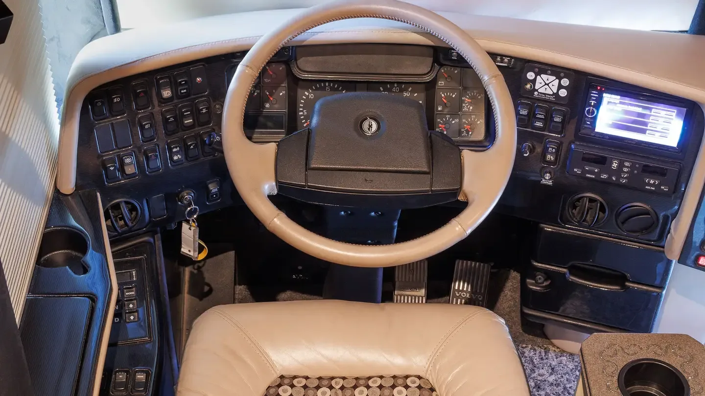 2008 Featherlite H3-45 – Double Slide