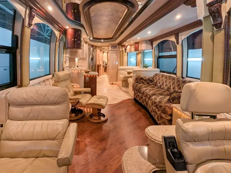 2002 Prevost XLII Liberty Elegant Lady Single Slide