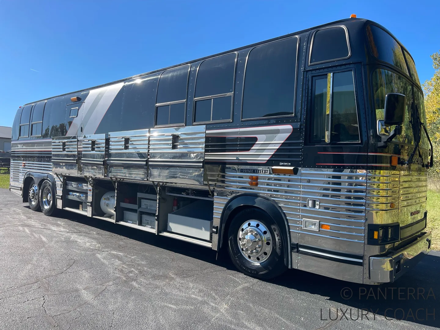 1990 Prevost American Coach XL 40′