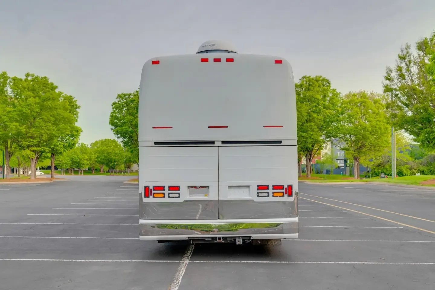2004 Prevost XLII Single Slide 12 Bunk Entertainer