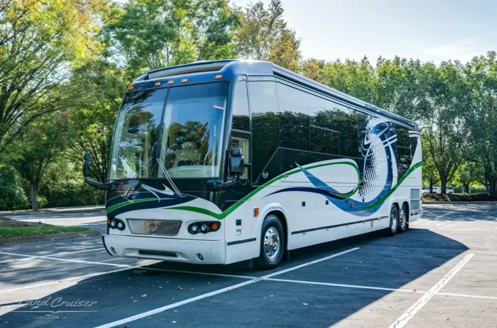 2009 Marathon H3-45 Prevost motorcoach exterior - QUAD SLIDE, 150,417 miles