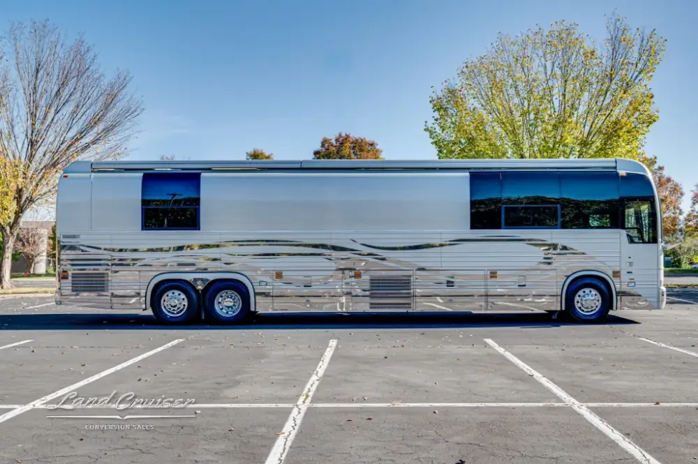 2006 Prevost XLII #8985