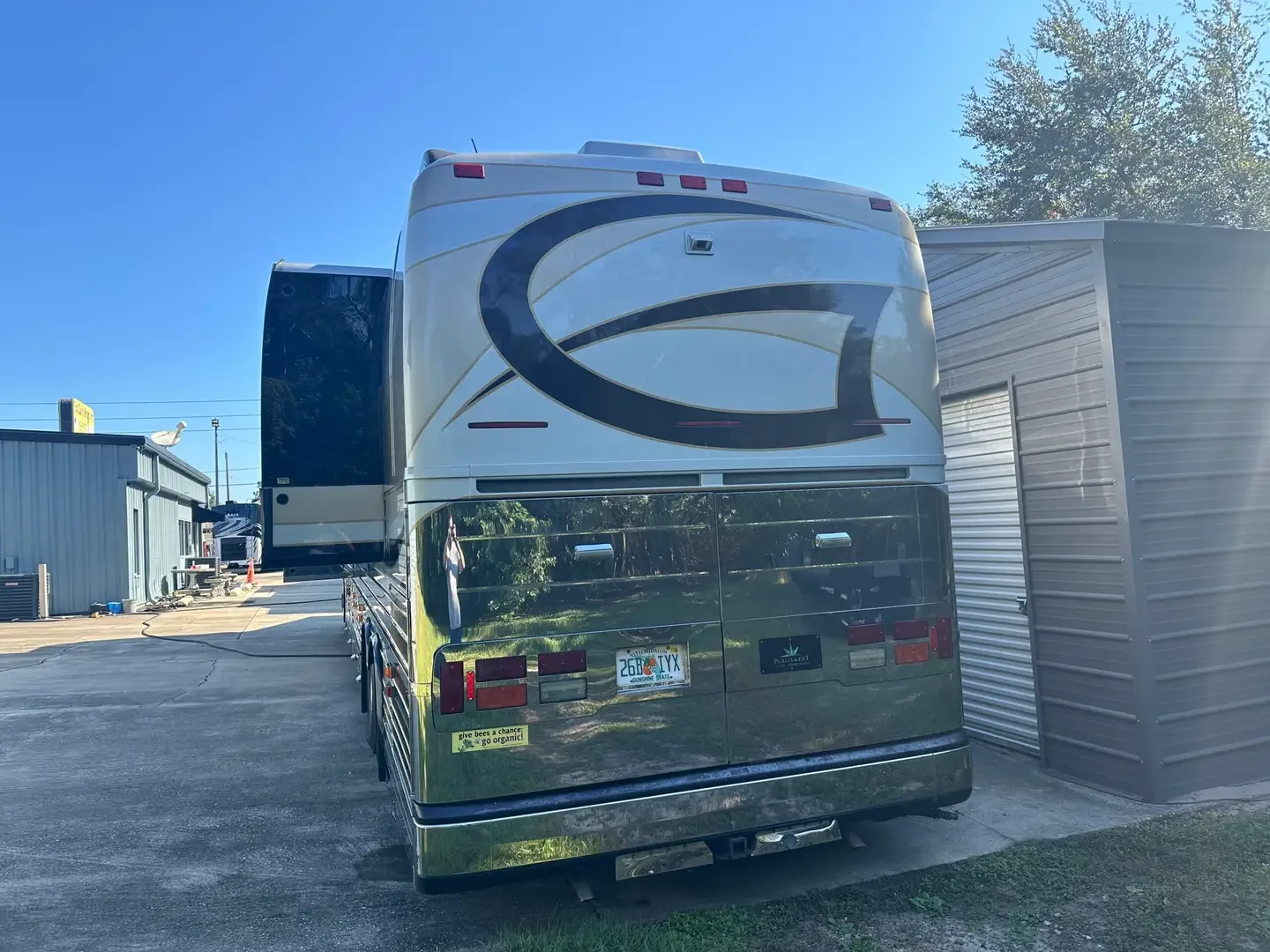 2002 Parliament XLII interior - photo 3 of 26