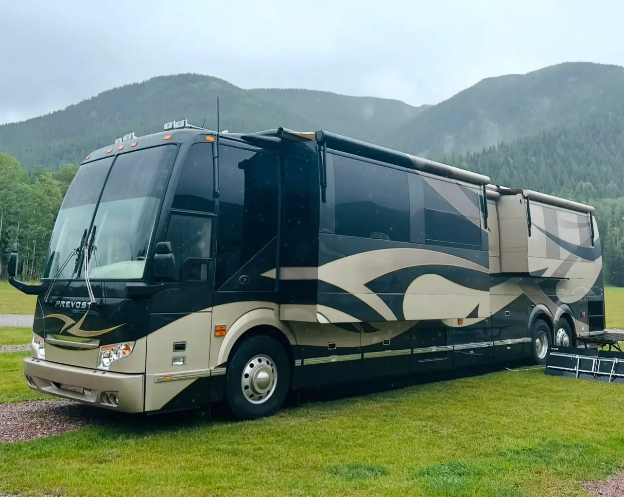 2003 Featherlite H3-45 : Double Slide