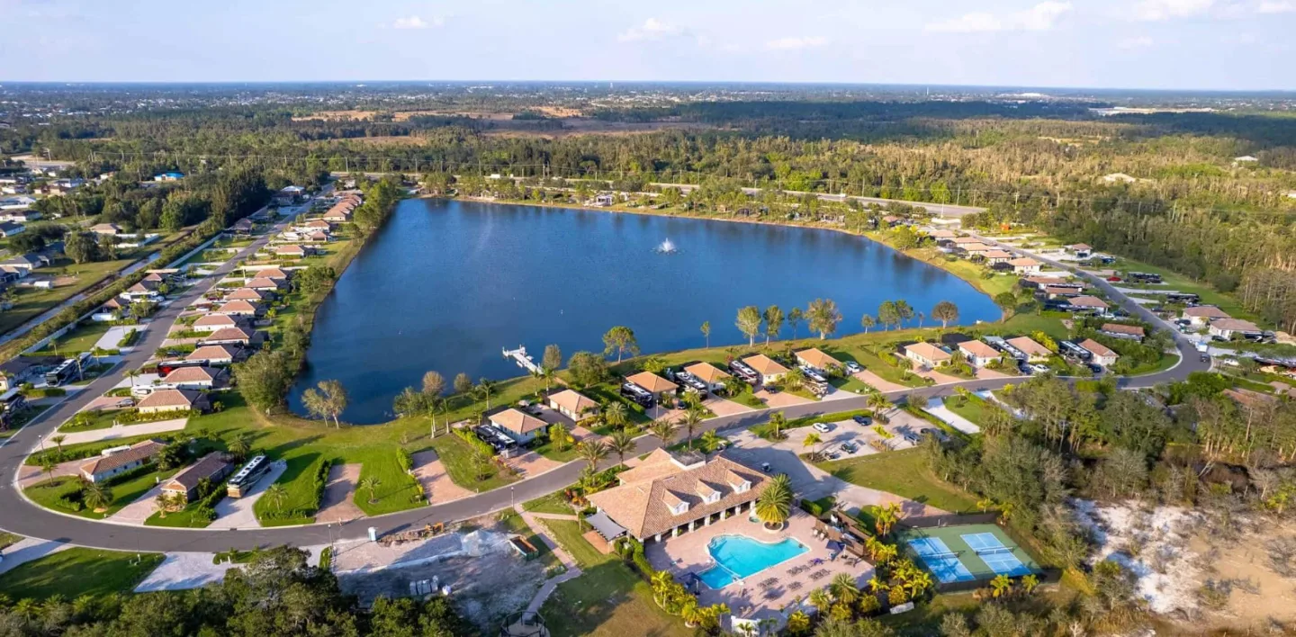 Golden Palms Luxury Motorcoach Resort - photo 3 of 7