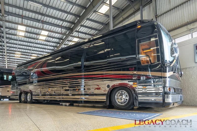 2008 Prevost Marathon XLII - Double Slide - BUNK COACH