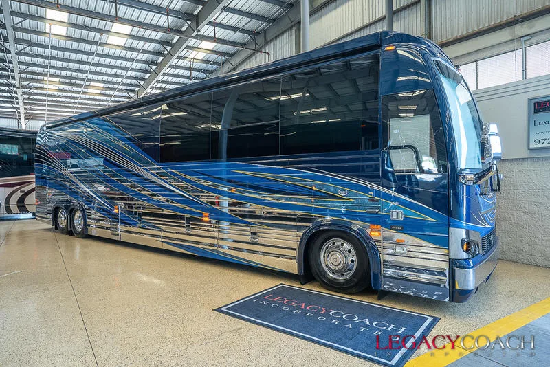 2024 Prevost Marathon X3-45 - Double Slide - BUNK COACH