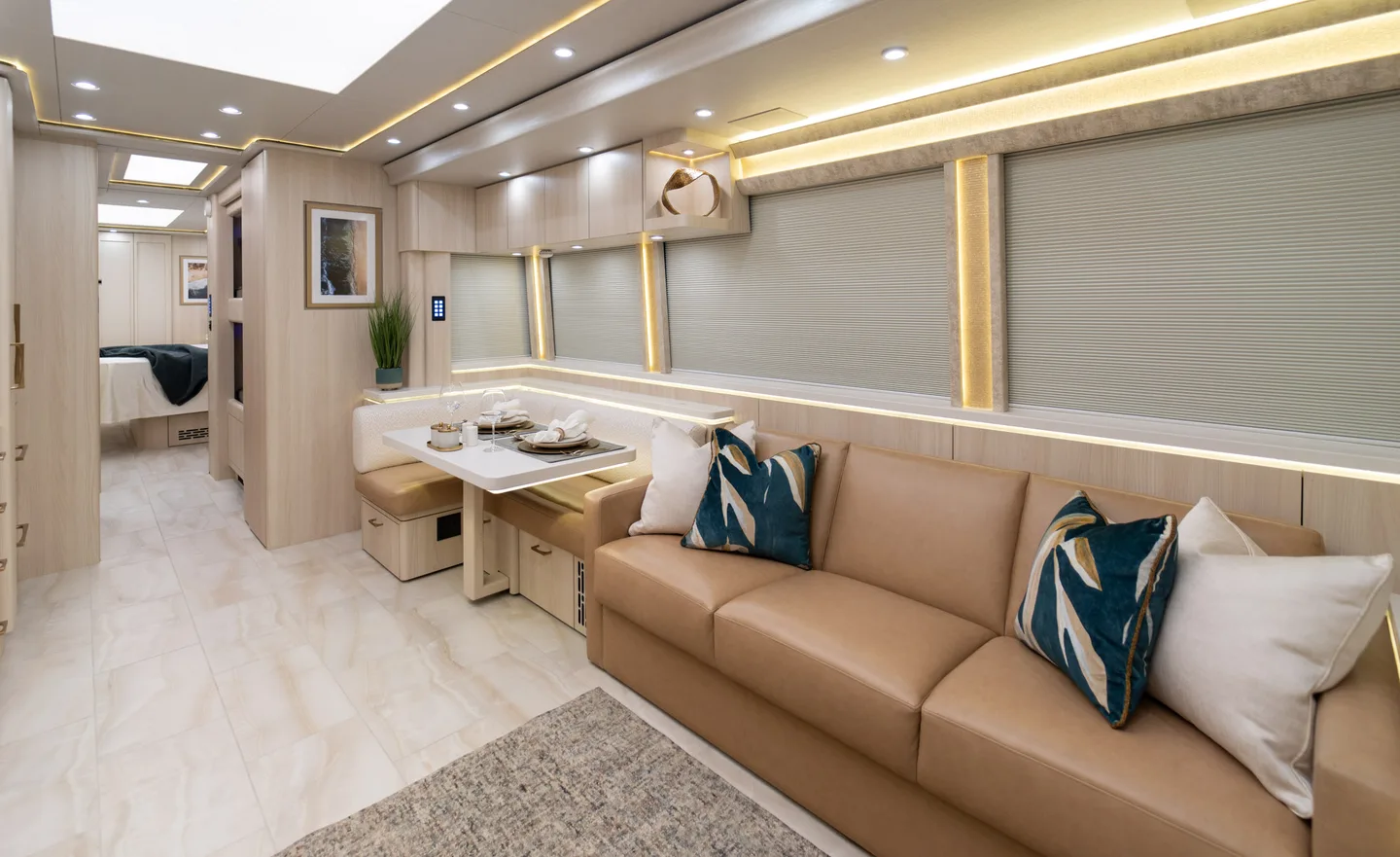 2024 Marathon H3-45 interior - photo 6 of 46