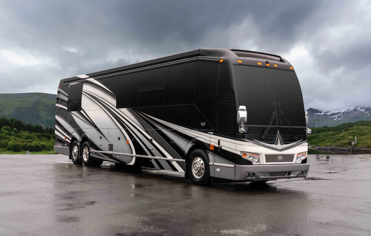 2022 Marathon H3-45 Prevost motorcoach exterior - DOUBLE SLIDE, 0 miles