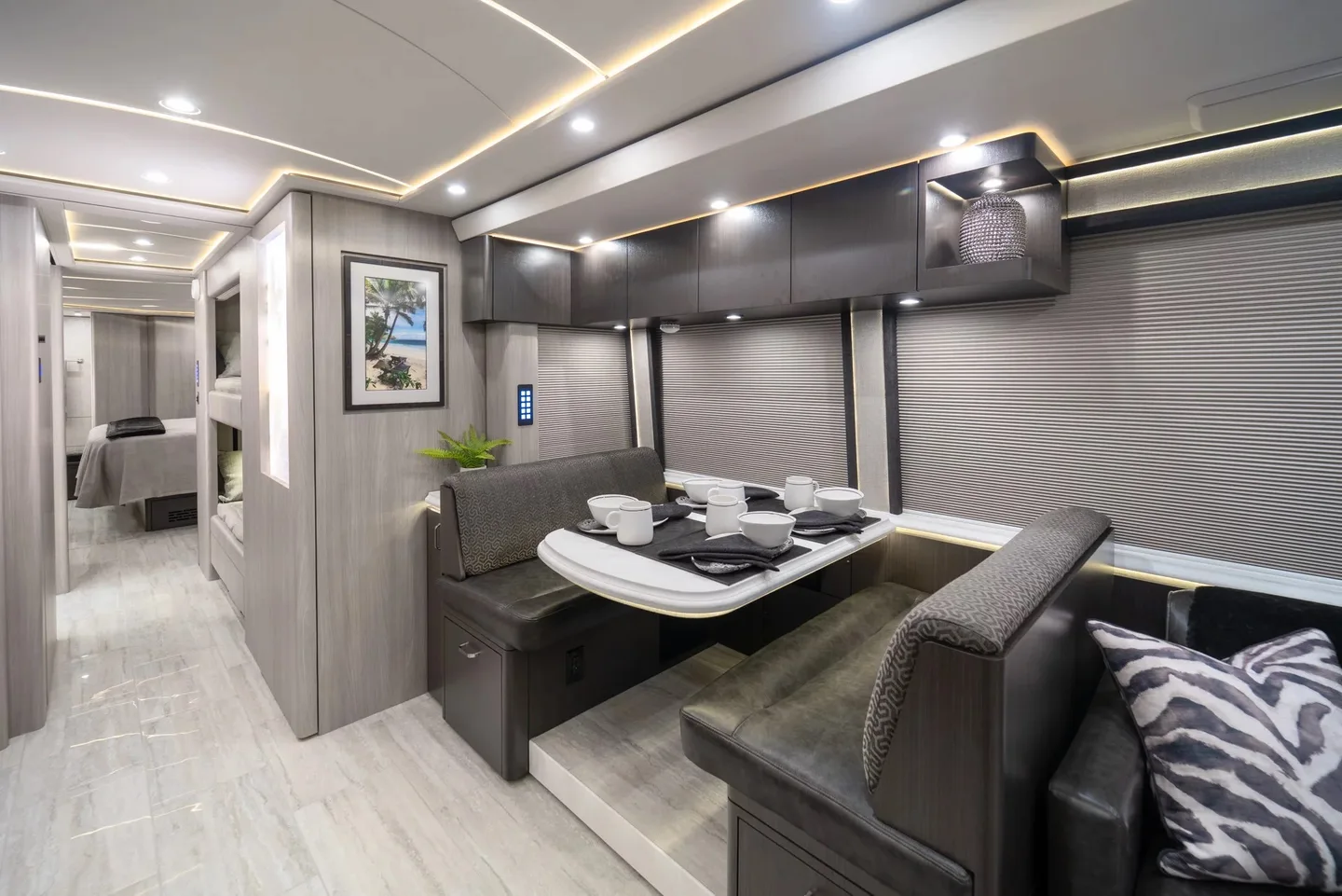 2024 Marathon H3-45 interior - photo 7 of 43