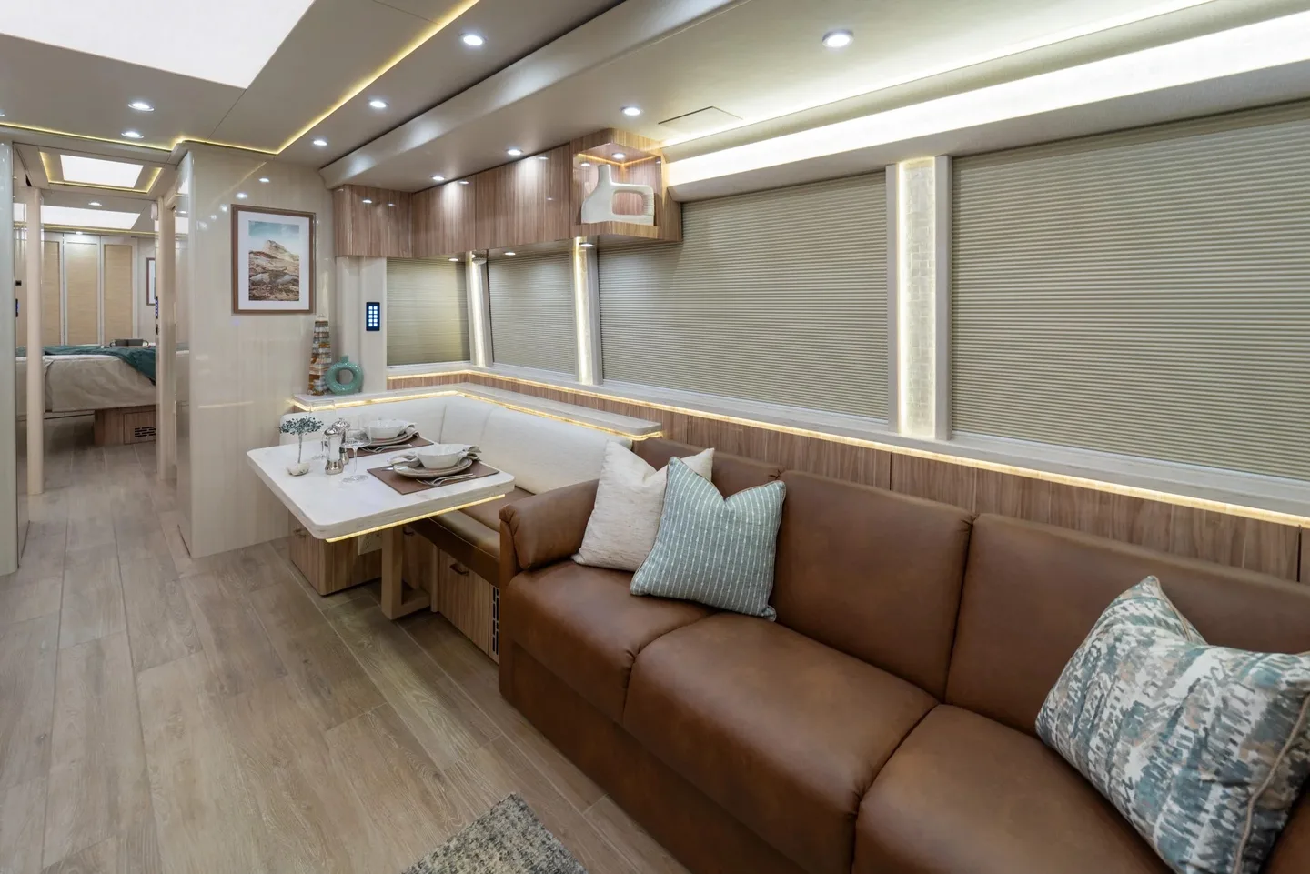 2024 Marathon H3-45 interior - photo 7 of 54