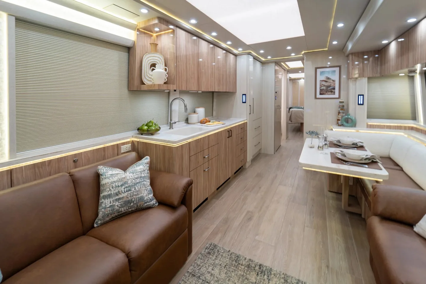 2024 Marathon H3-45 interior - photo 6 of 54