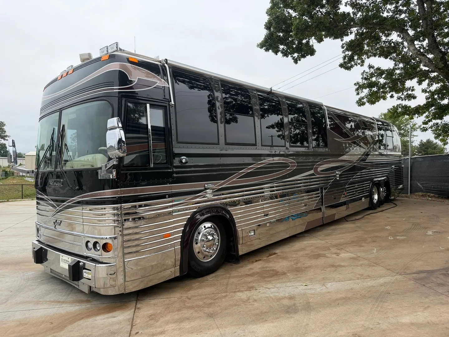 2000 Prevost Featherlite XL