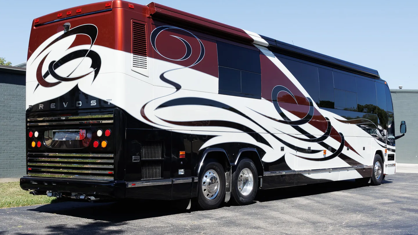 2008 Prevost H3-45 Featherlite Double Slide