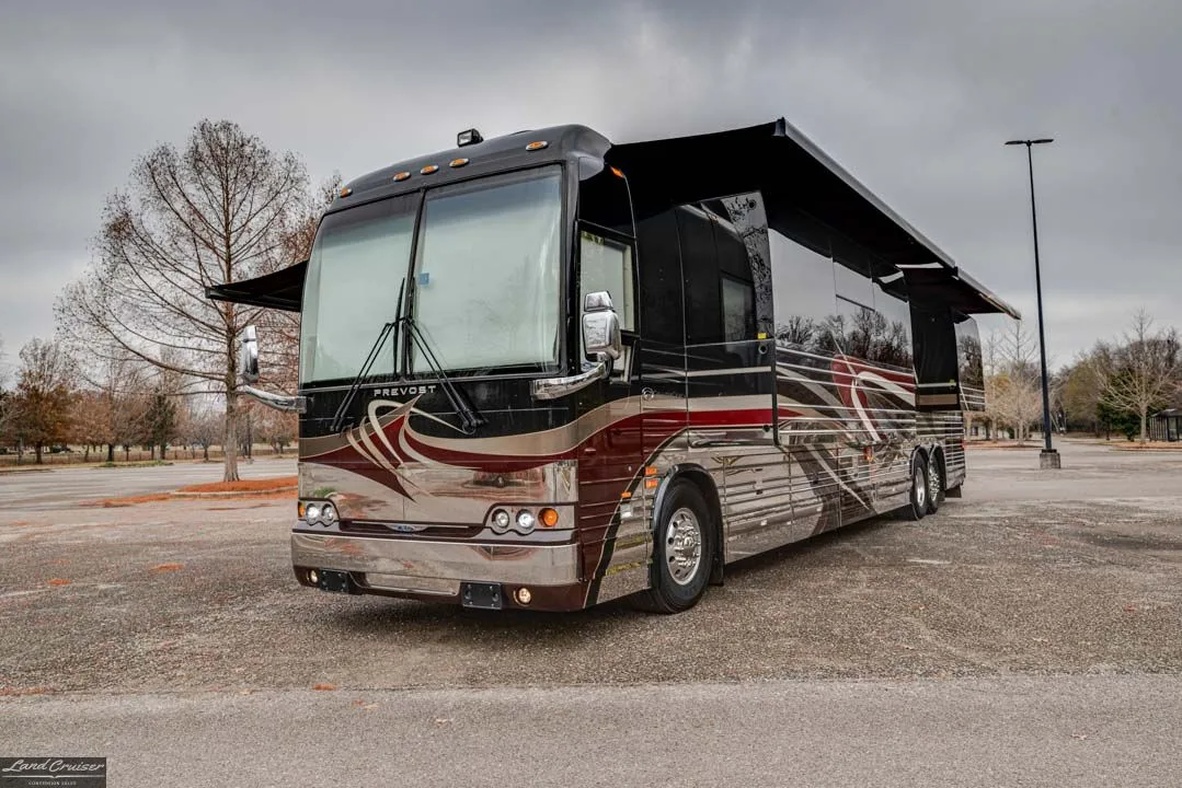 2007 Country Coach XLII Prevost motorcoach exterior - DOUBLE SLIDE, 73,328 miles