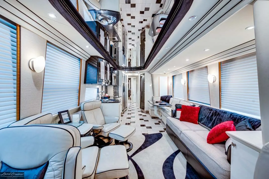 2007 Country Coach XLII interior - photo 3 of 67