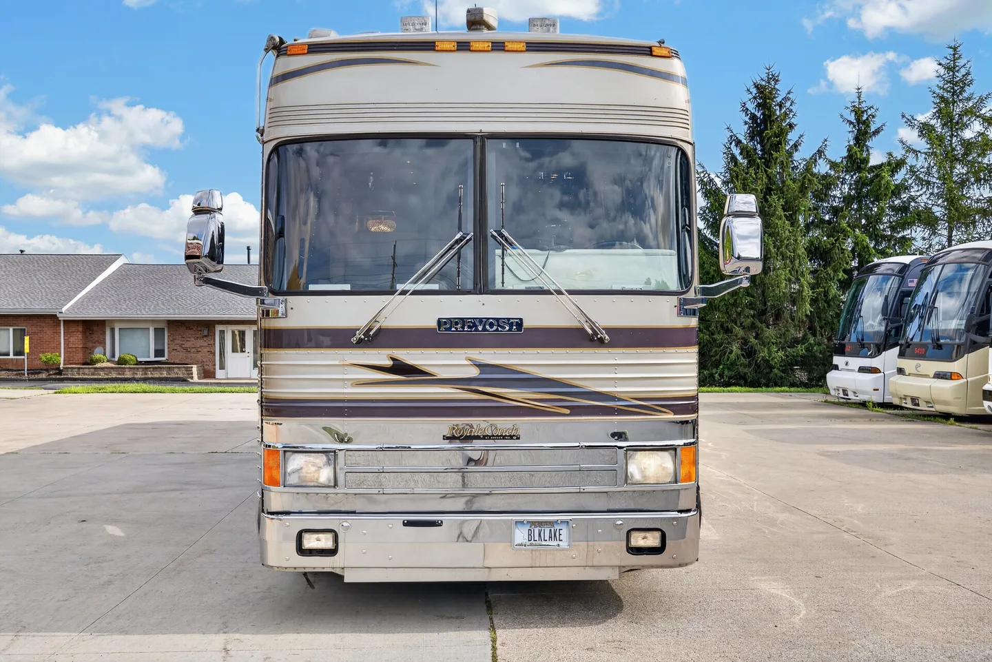1998 Prevost Le Mirage XL45 Royale Motorhome