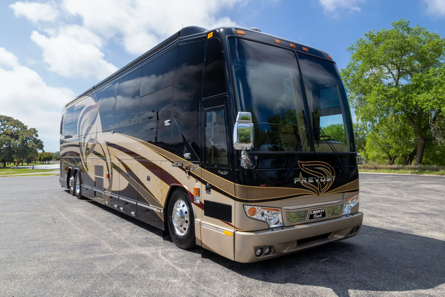 2010 Prevost Liberty H3-45 DS