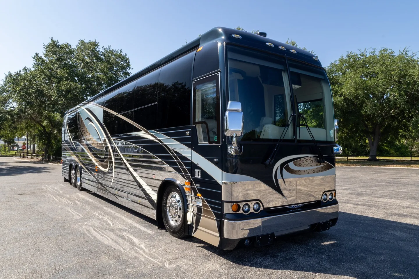2006 Country Coach XL II : DS