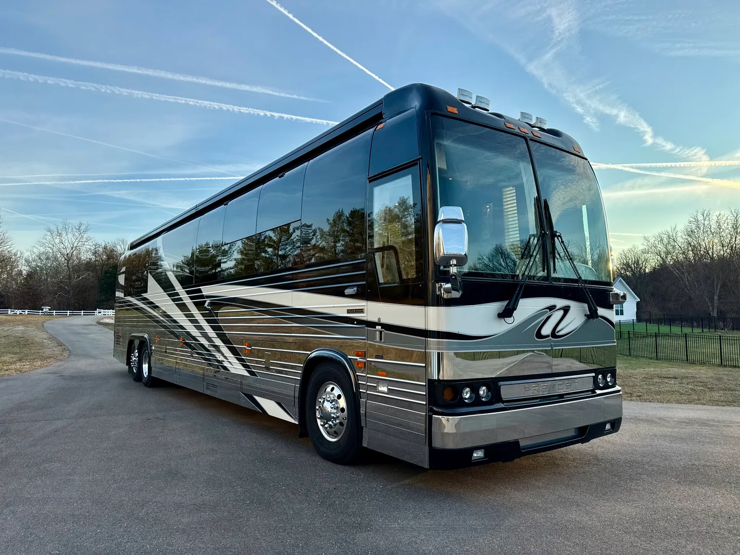 2004 Prevost XLII Royale Double Slide