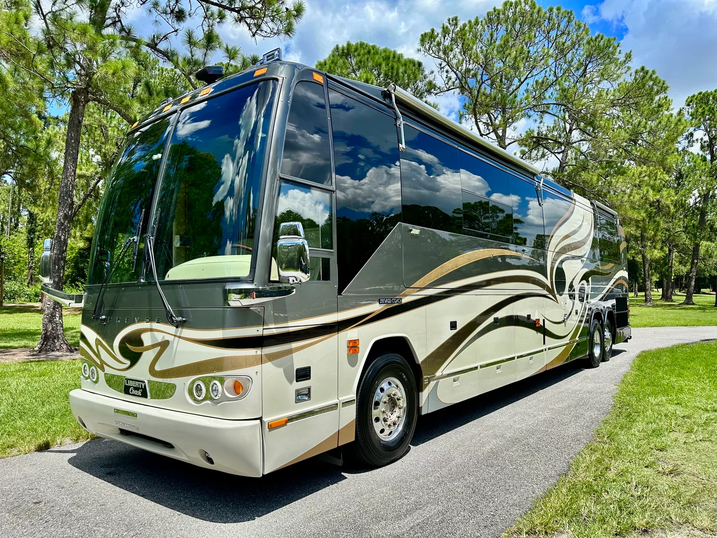2005 Liberty H3-45 Double Slide