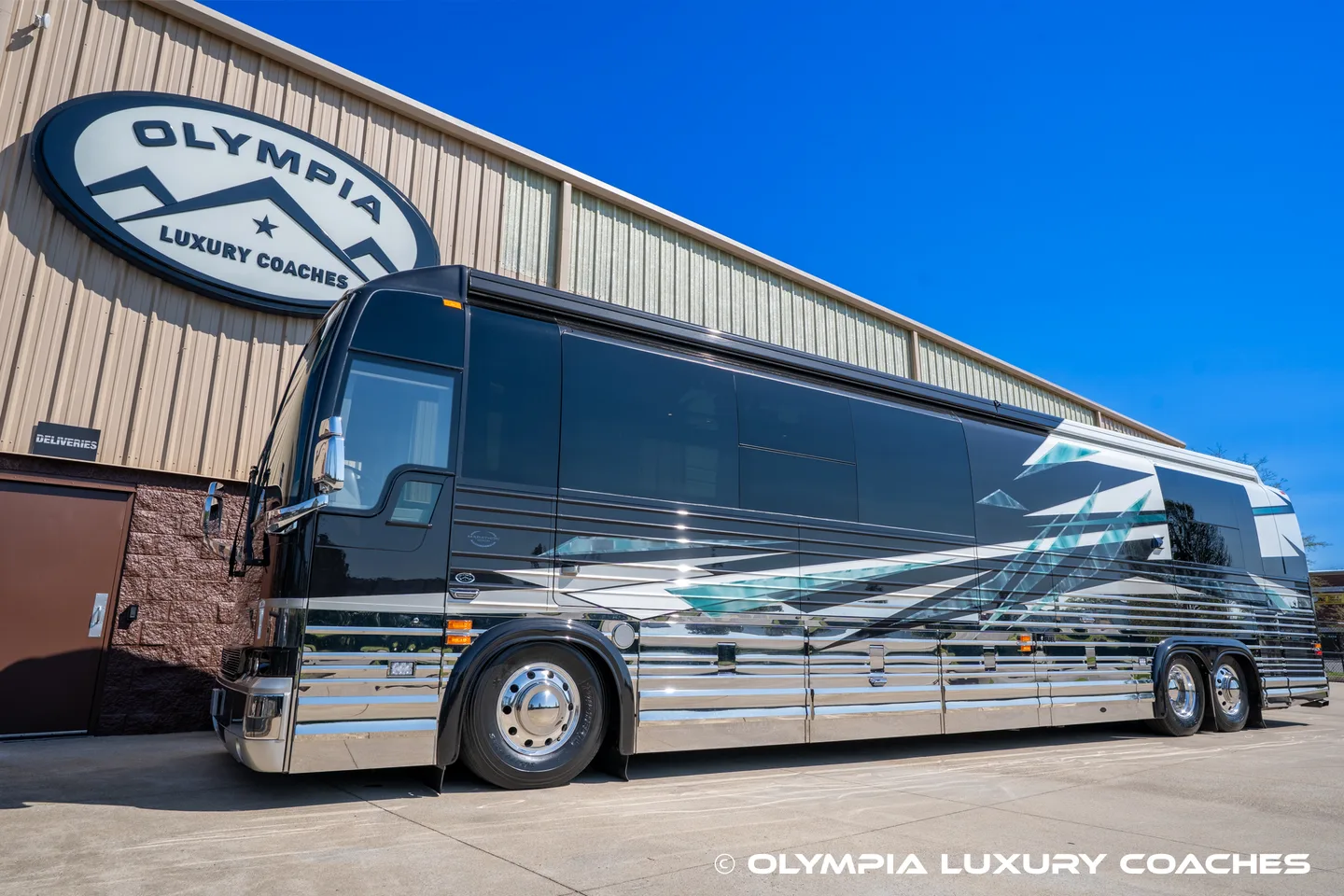 2007 Prevost XLII Marathon Coach 1046