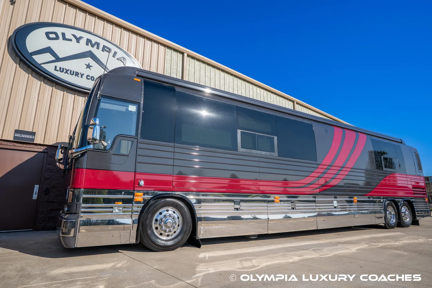 2015 Prevost X3 Star Coach w/ Bunks