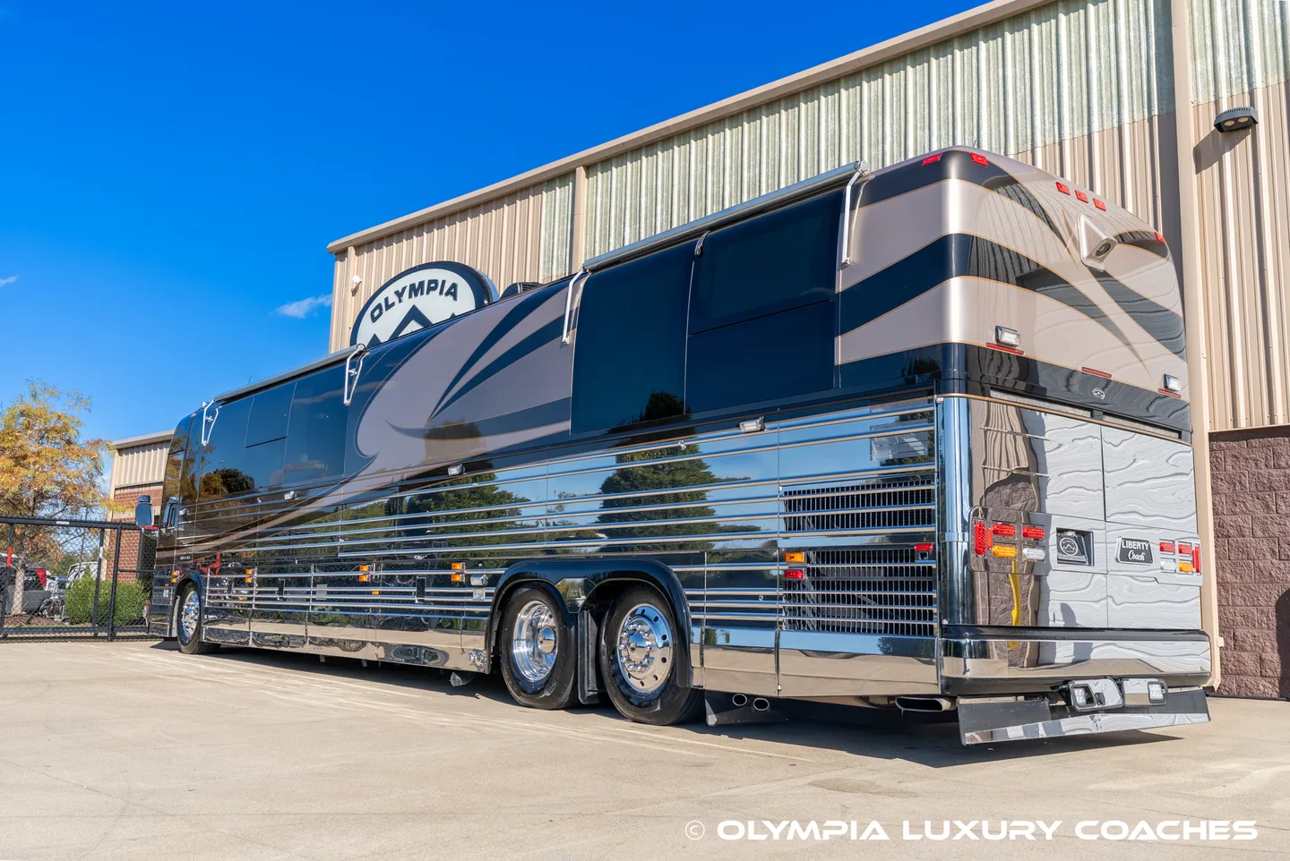 2002 Liberty Coach XLII - Single Slide