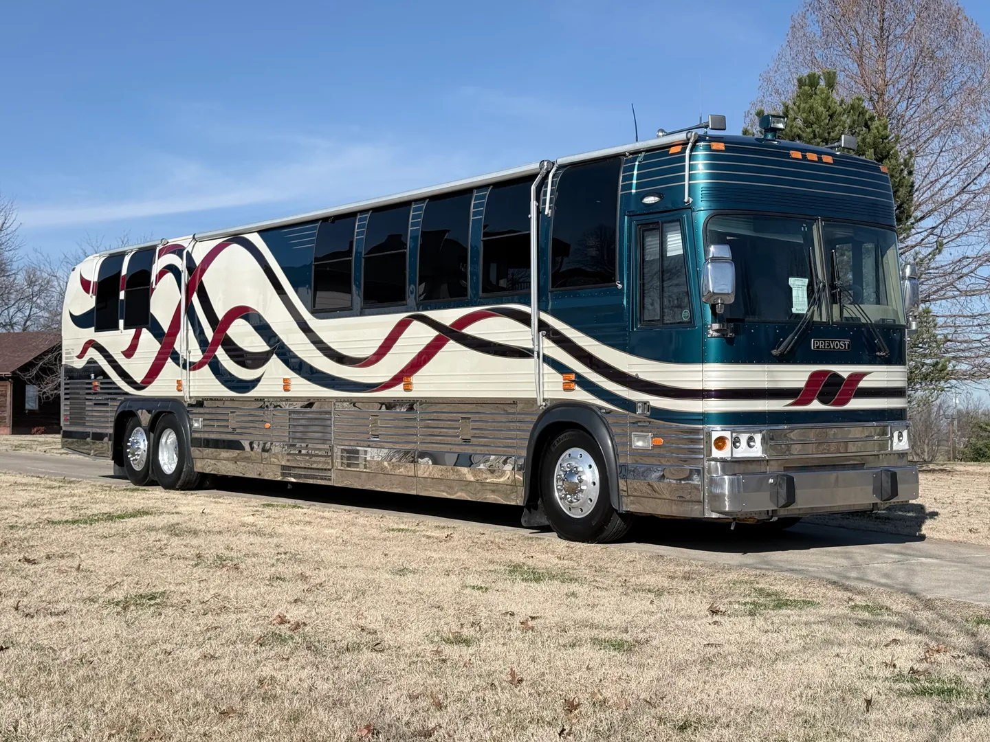 1998 Prevost XL-45 Hoffman- D3290