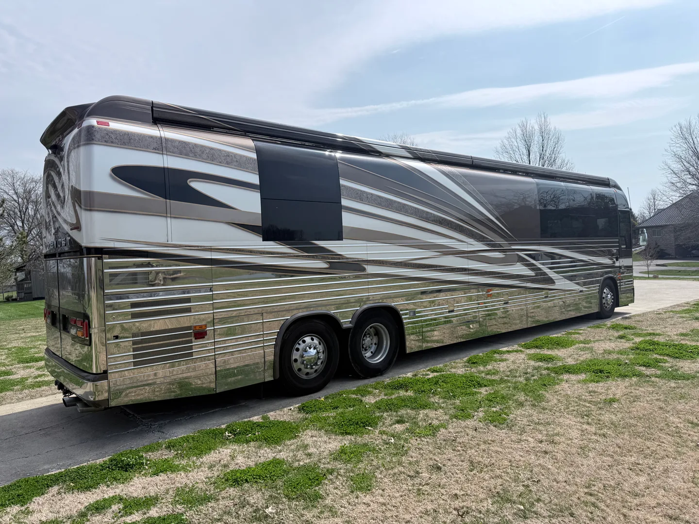 2004 Prevost Bruce XLII- DS