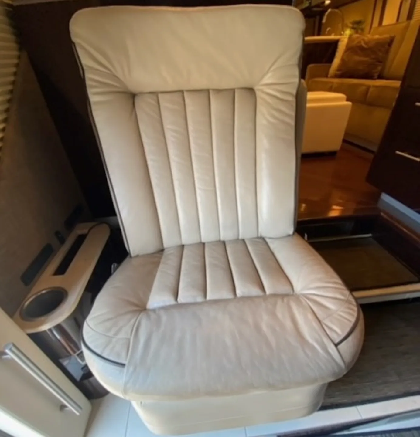 2012 Featherlite Triple Slide Bath and a Half