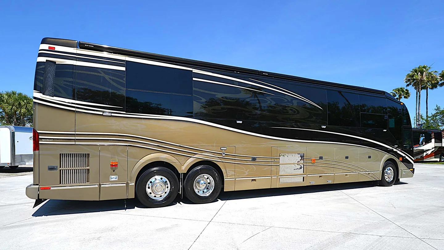 2013 Liberty H3-45: Double Slide